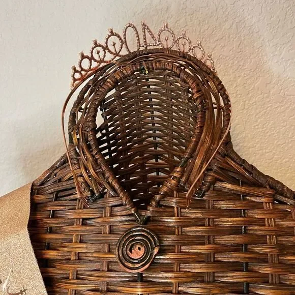 40th birthday princess sash and crown 40 and fabulous - Picture 6 of 7